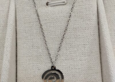 Colgante de plata espiral